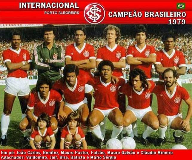 

A fila de títulos de Campeonatos Brasileiros do
Internacional não pode ser esquecida também. O Colorado gaúcho já conquistou
alguns outros títulos neste período, mas o último Brasileirão do time gaúcho
foi em 1979. Neste ano, a torcida colorada espera ver o seu time encerrar esse
jejum. Será que vai?

