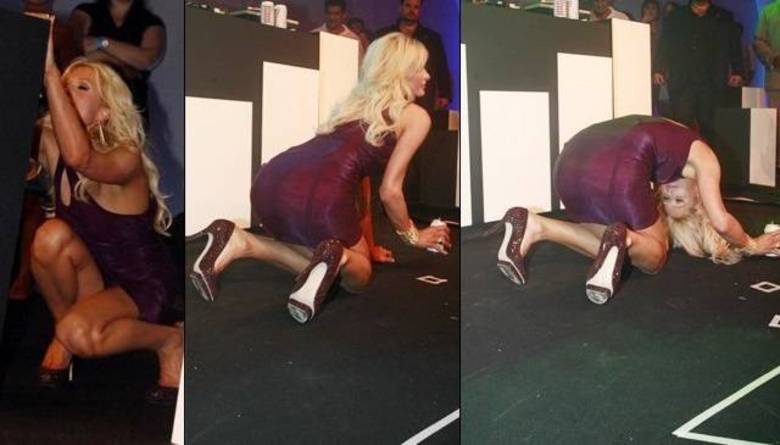 Como principal atração de uma festa do Camarote Devassa, Paris Hilton exagerou na performance e na bebida, claro, e acabou levando o maior tombo durante o Carnaval carioca