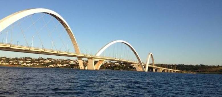 A meteorologia prevê predomínio de sol e pouca variação de nuvens no Distrito Federal para esta sexta-feira (27). A temperatura deve variar entre 17°C e 29°C e a umidade relativa do ar vai ficar entre 45% e 87%