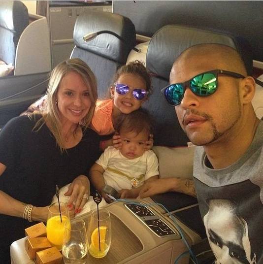 O volante Felipe Melo, vilão da Copa de 2010, quer passar bem longe do Mundial do Brasil e embarcou para um período de descanso na Flórida, nos Estados Unidos