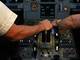 Sonha em ser piloto? Uma alternativa é iniciar como copiloto, função aberta pela Azul para um profissional com licenças PC / IFR / MULTI  e CCF (Certificado de Capacidade Física) e formação superior em ciências aeronáuticas. Para preencher o posto, é necessário falar fluentemente o inglês