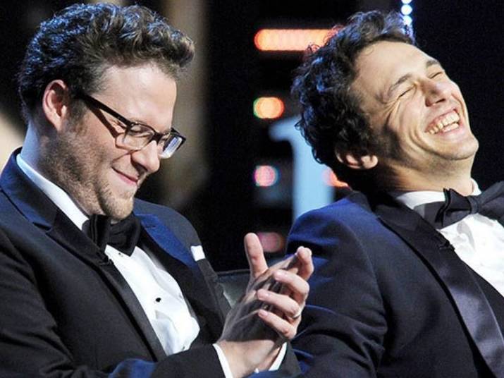 Seth Rogen e James Franco Os atores talvez tenham uma das melhores amizades de Hollywood. Rogen e Franco, além de serem muito amigos, presenteiam os fãs com filmes hilários, como Segurando as Pontas (2008) e Este é o Fim (2013). O último, inclusive, satiriza a amizade dos dois, dando a entender que Franco é obcecado pelo amigo. Eles se conheceram no set da série Freaks and Geeks (1999) e não se desgrudaram desde então. Entre os feitos mais engraçados da dupla estão as brincadeiras com Kim Kardashian e Kanye West. Os dois já fizeram uma paródia do clipe Bound 2 (com direito a beijo na boca), de Kanye, e reproduziram a capa da Vogue com o casal. Como não amar? Seth Rogen e James Franco Os atores talvez tenham uma das melhores amizades de Hollywood. Rogen e Franco, além de serem muito amigos, presenteiam os fãs com filmes hilários, como Segurando as Pontas (2008) e Este é o Fim (2013). O último, inclusive, satiriza a amizade dos dois, dando a entender que Franco é obcecado pelo amigo. Eles se conheceram no set da série Freaks and Geeks (1999) e não se desgrudaram desde então. Entre os feitos mais engraçados da dupla estão as brincadeiras com Kim Kardashian e Kanye West. Os dois já fizeram uma paródia do clipe Bound 2 (com direito a beijo na boca), de Kanye, e reproduziram a capa da Vogue com o casal. Como não amar?