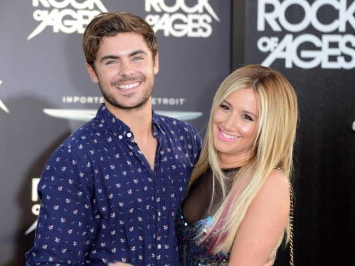 Zac Efron e Ashley TisdaleEles estrelaram a franquia High School Musical (2006) e não se separaram desde então. Até surgiram boatos de que estavam namorando, mas logo desmentidos 