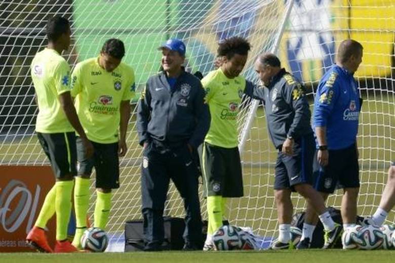 Jogadores e preparadores parecem empolgados com a aproximação do Mundial