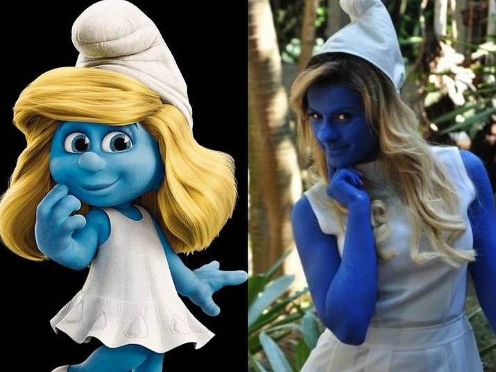 Babi Rossi como SmurfetteA ex-panicat fez a meiga como a azulzinha do filme Smurfs (2011)