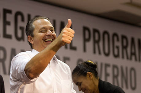 Campos percorre quatro municípios cearenses para se firmar como o "candidato do Nordeste" e fazer povo esquecer os irmãos Gomes
