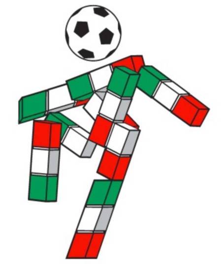 Em
1990, criaram uma mascote diferente para a Copa da Itália. O Ciao é a 
mascote mais bizarra de todas as Copas do Mundo. Ciao é um boneco 
tricolor
que simula um jogador de futebol