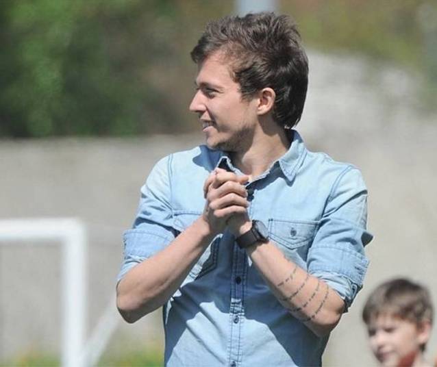 Bernard, atacante da seleção brasileira, têm tatuagem no braço esquerdo Bernard, atacante da seleção brasileira, têm tatuagem no braço esquerdo