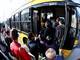Muitos usuários chegaram a embarcar em ônibus lotados, mas desistiram no meio do caminho