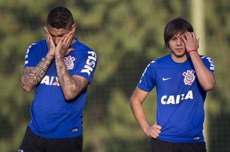Corinthians realiza último treino na academia antes de retornar aos gramados