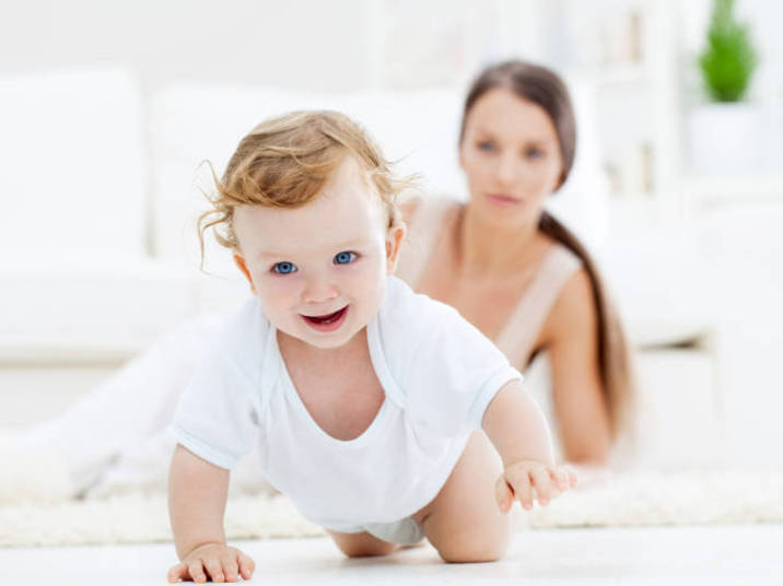 Parece difícil se separar mesmo que por pouco tempo do seu bebê
ainda tão pequeno e frágil, mas é o melhor a se fazer, mamãe, afinal, o ideal é
criar os filhos para que sejam livres. Este pode ser o primeiro passo para esta
conquista! Mãos a obra!


