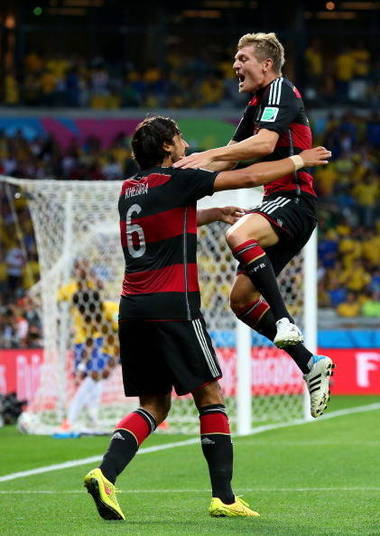 Toni Kross também marcou o quarto gol, decretando o vexame brasileiro 