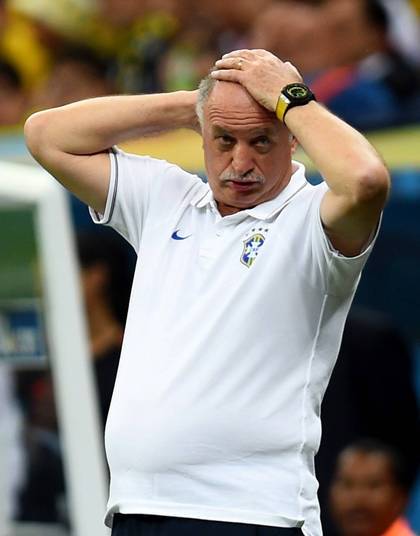 O nome de Scolari enfrenta grande rejeição da maioria dos torcedores e dificilmente teria espaço em algum clube no momento. Por isso, o R7 resolveu sugerir algumas atividade para o técnico. Veja nas fotos a seguir: