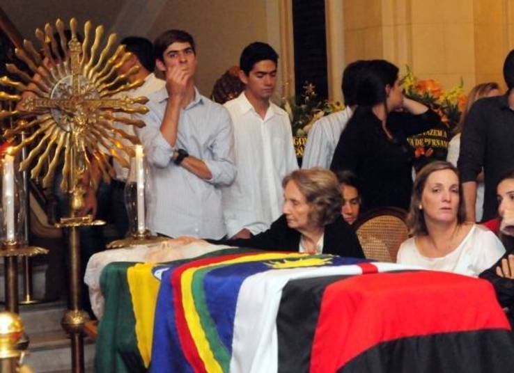 LutoNesta semana, Ariano Suassuna morreu no Real Hospital Português, em Recife, após ter sofrido um AVC hemorrágico
