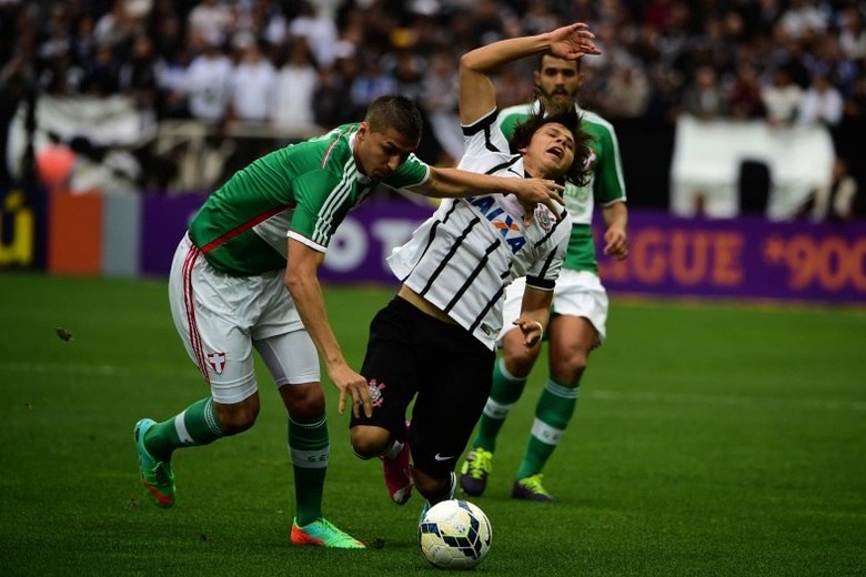 Clássico deve definir se Palmeiras cai e se Corinthians vai para a Libertadores