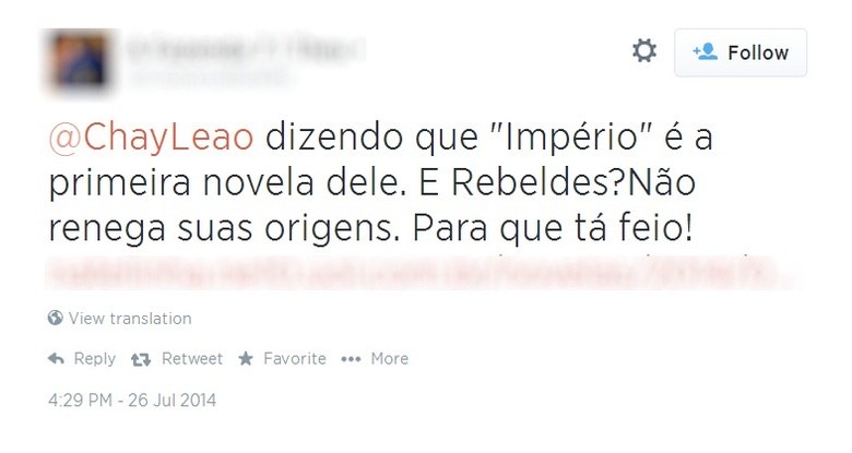 Alguns fãs se irritaram com as atitudes de Chay durante a divulgação de Império e comentaram nas redes sociais. Durante entrevistas para o Fantástico, o Altas Horas e o Encontro com Fátima Bernardes, Chay teria se posicionado e não falado nada sobre seus trabalhos anteriores