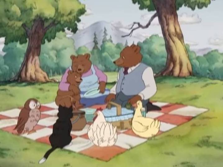 O Pequeno Urso foi um desenho originalmente exibido pela TV Cultura nos anos
1990, migrando nos anos 2000 para outras emissoras. A finalidade da animação da
família de ursos era mostrar a união familiar e valores morais. Para atingir o
objetivo os criadores inventaram diversas histórias em torno das aventuras do ursinho
curioso e seus pais, Papai-Urso e
Mamãe-Urso, e os  amigos pata, galinha, gato,
coruja, e uma garotinha chamada Emily. 