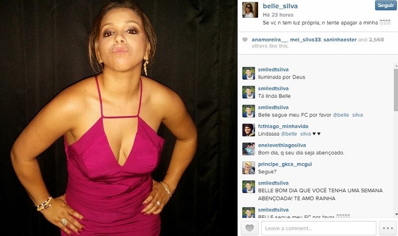 Isabelle Silva, mulher do zagueiro Thiago Silva, posou com um decotão em sua conta no Instagram e mandou um recado enigmático, que parece ter como foco as recalcadas.— Se vc n tem luz própria, n tente apagar a minha.