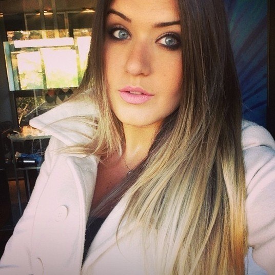 Em entrevista ao Balanço Geral (Record), a modelo abriu o jogo sobre seu antigo romance com o jogador do Barcelona.— Eu fiquei com ele por três meses, é natural de se esperar [que tenha rolado sexo]. Sou mulher e sou bem resolvida.A modelo ainda admitiu que, na época do romance entre eles, chegou a se apaixonar por ele.— Posso falar só por mim, mas fiquei apaixonadinha por ele.   