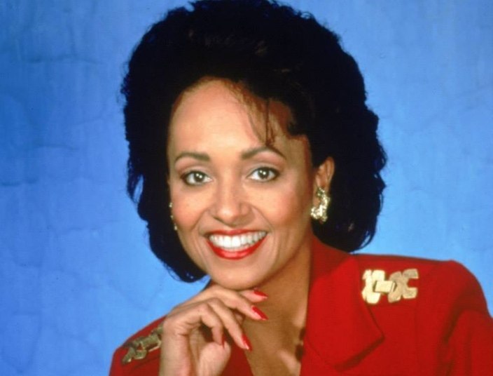 Tia Vivian (Daphne Reid) era um amor. Sempre bem vestida, a mãezona se preocupava sempre em lembrar de suas raízes pobres. Will era filho de sua irmã, Viola, que quase nunca aparecia na série 