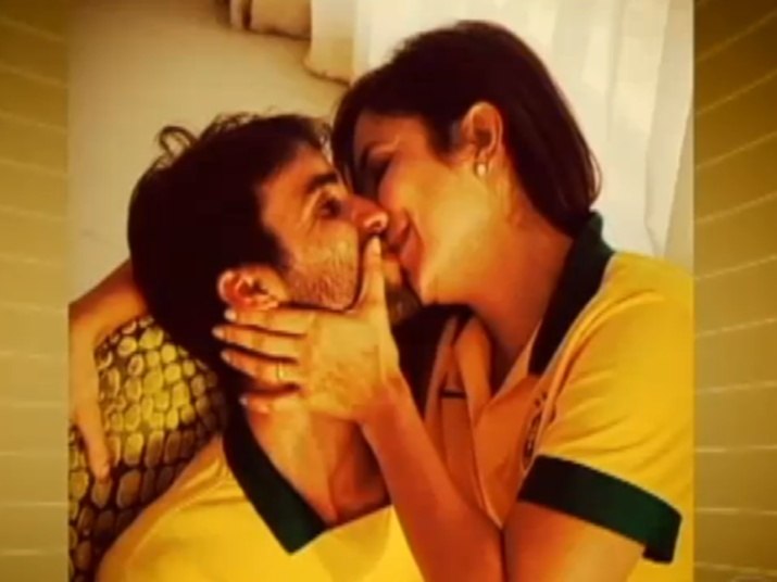 É bom ficar atento com o excesso de postagens sobre sua vida amorosa. Uma pesquisa americana, garante que essas fotos ilustram insegurança + Famosos adoram postar fotos ao lado dos seus companheiros. Veja! 