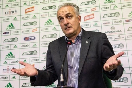 Em Curitiba, Dorival Júnior tem primeiro desafio no Palmeiras