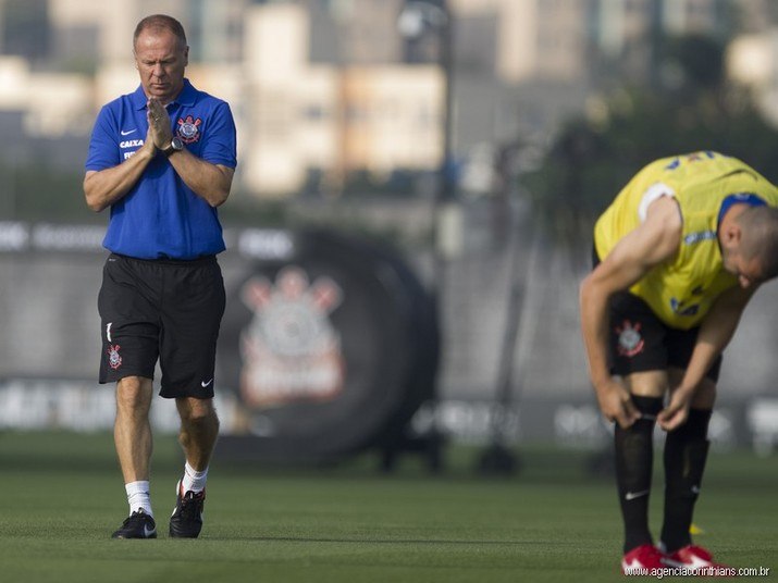 Corinthians preguiçoso abre caminho para retorno de Tite no lugar de Mano Menezes