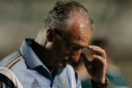 Dorival assume culpa pelo vexame e garante que não há problema extracampo no Palmeiras
