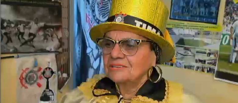 Vovó do Timão: conheça a idosa que 