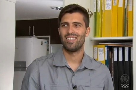 Com problemas cardíacos, zagueiro ex-Corinthians aguarda aval dos médicos para voltar a jogar