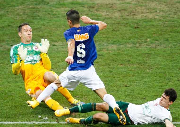 Matemática põe Cruzeiro como virtual campeão e dá 20% de chances de rebaixamento ao Palmeiras