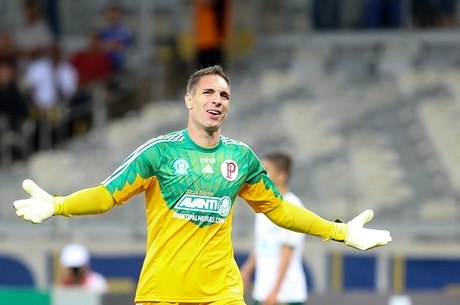 Fernando Prass pede mudanças no Palmeiras após ano difícil