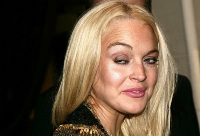 Lindsay Lohan é rainha em sair mal na foto. Sério! A gata, que normalmente estava bêbada na hora dos cliques, tem o dom de capturar seu pior ângulo 