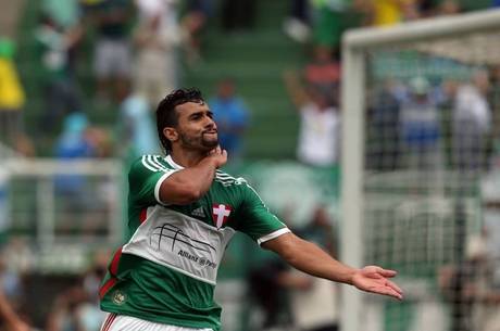 Artilheiro, Henrique desfalca o Palmeiras contra o Bahia