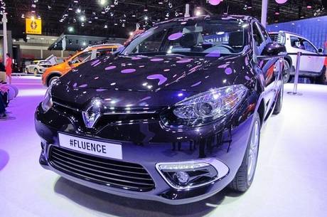 Outro destaque da Renault em SP é Fluence 2015, reestilizado
