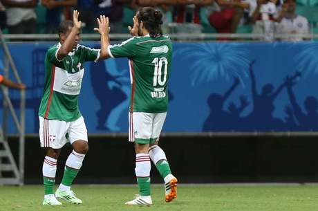 Palmeiras joga para o gasto, vence o Bahia e abre cinco pontos para o Z-4