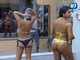 Babi voltou a reclamar— Quando eu faço assim [a peoa dobrou a perna], olha...Sorvetão ironizou— Nossa! Muita celulite!.. Realmente os homens reparam em muita celulite. Muita!+ Débora ou Robson: quem você quer que continue na Fazenda? + Durante banho, Babi, Brunninha e Sorvetão cantam paródia da música Tô Nem Aí+ De olhos vendados! Pega-pega na piscina anima tarde dos peões+ Banho duplo de Babi Rossi e Andréia Sorvetão embalado pela canção de A Fazenda 7+ 'Véia assanhada!', responde Neném após pergunta indiscreta de Helô. Saiba qual!+ Batalha dos cupcakes! Em atividade, peões preparam bolinhos confeitados