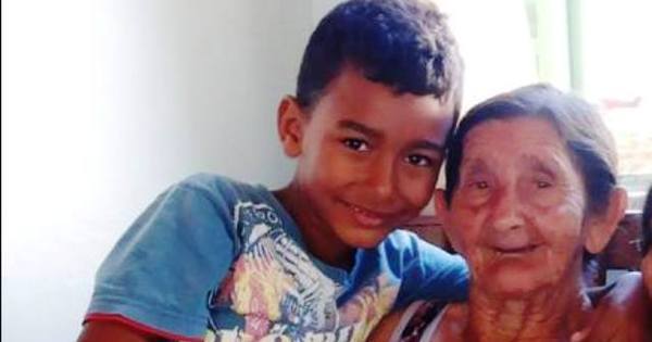 Menino de sete anos quebra o braço e morre em cirurgia - R7