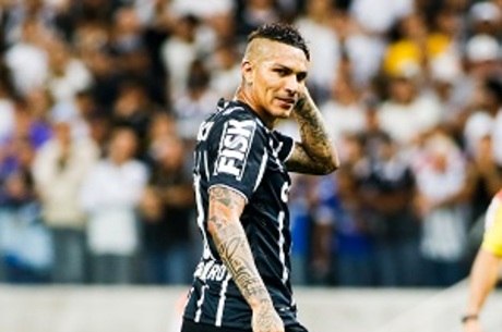 Guerrero marca 'o gol que faltava' e confirma ser carrasco dos rivais