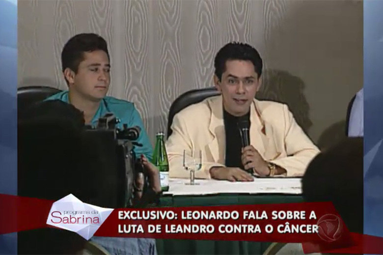 — E eu disse que ele estava corretíssimo. Só assim o Brasil vai saber o que você realmente está passando, o que você tem e todos com certeza, independente de religião, vão rezar e orar para você se recuperar. Mas, como diz o ditado: Deus também quer muita gente boa do lado dele. Acabou que em poucos dias, 60 dias, acabou levando meu irmão. Mas essa música foi realmente a que ele cantou