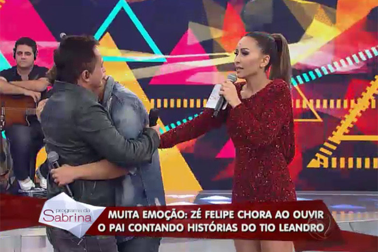 Sabrina Sato comentou o momento marcante. — Essa música foi uma dor que você passou, um momento difícil que você passou e o Brasil inteiro estava tentando te apoiar e te confortar nesse momento. Porque, na verdade, foi uma dor que todos nós sentimos