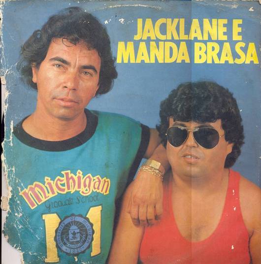 Jacklane e Manda Brasa não se destacam só pelo nome. O figurino é ótimo também