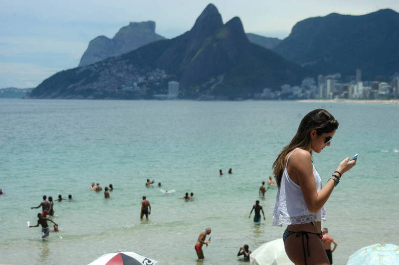 Mas de acordo com o Centro de Operações, áreas de instabilidade podem provocar pancadas de chuva nesta tarde
