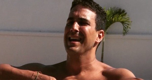 Após emagrecer 60 kg, André Marques se exercita, mostra barriga ... - R7