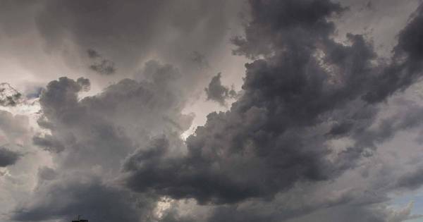 Chuva provoca alagamento e fecha Aeroporto de Congonhas - R7