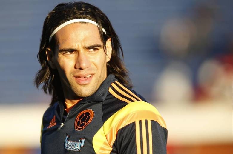 O jogador colombiano Radamel Falcao embolsa R$ 2,94 por segundo e foi o 15º atleta mais bem pago em 2014