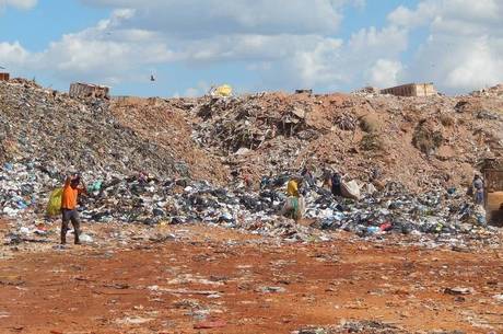 O corpo foi recolhido pela Policia Civil e encaminhado para o Instituto Medico Legal