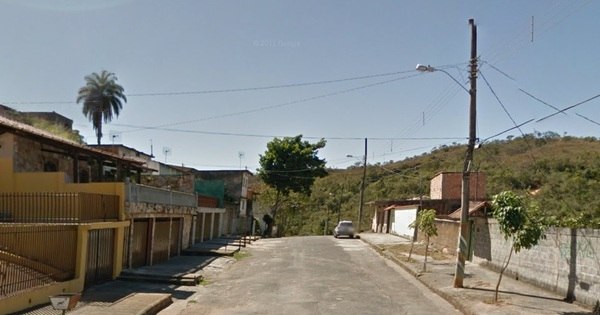 Homem é morto a tiros dentro de bar de Belo Horizonte - R7