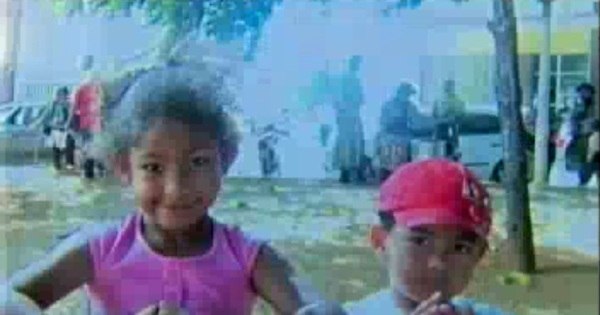 Mãe desaparece com filhos após conhecer homem na internet - R7