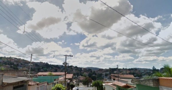 Homem é apedrejado, esfaqueado e arrastado em Santa Luzia - R7